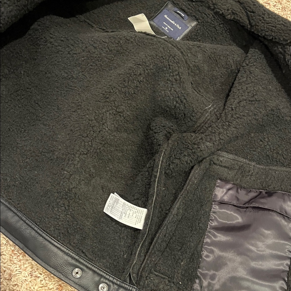 Abercrombie & Fitch Cropped Vegan Leather Jacket - Brown/Black / Medium - NWT - Picture 13 of 13
